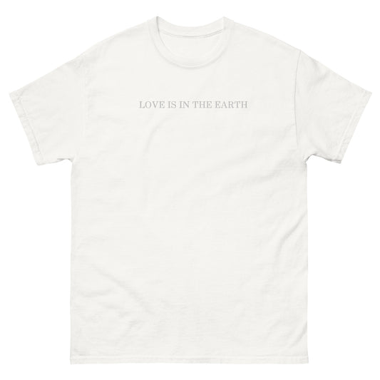 love is in the earth monochrome embroidery t-shirt (no back print)